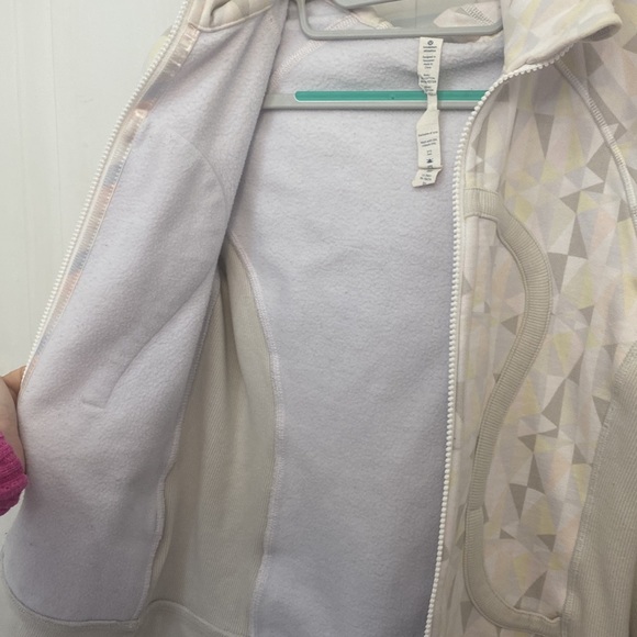 Lululemon Scuba Zipper Hoodie size 6 - Picture 11 of 13